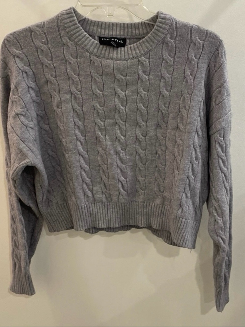 Women’s Arden B Gray Cable Knit Crewneck Sweater Size M